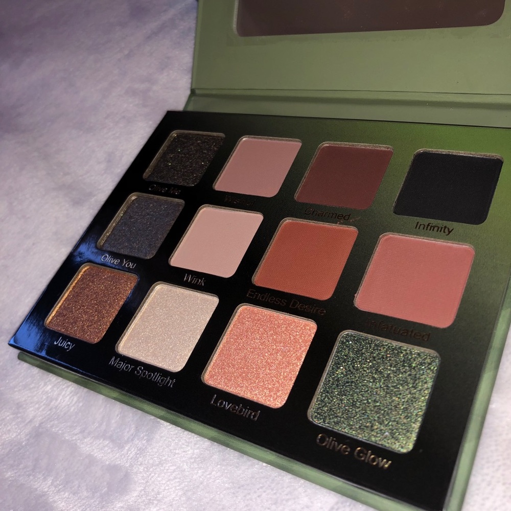Violet Voss Olive You Forever Palette - Picture 10 of 16